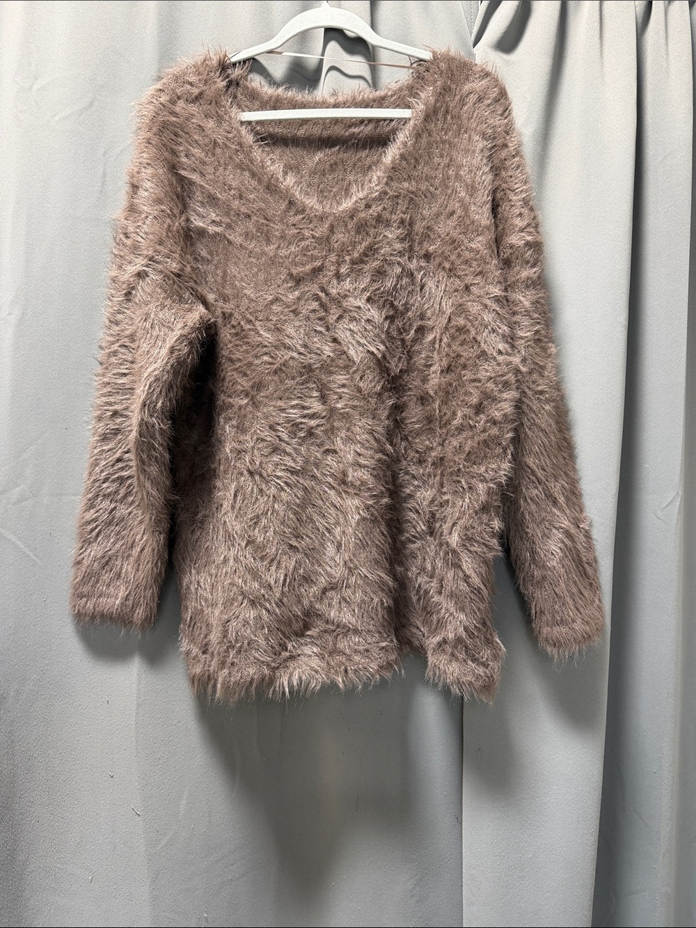 Cozy Faux-Fur V-Neck Sweater in Brown / Chocolate - Size 6